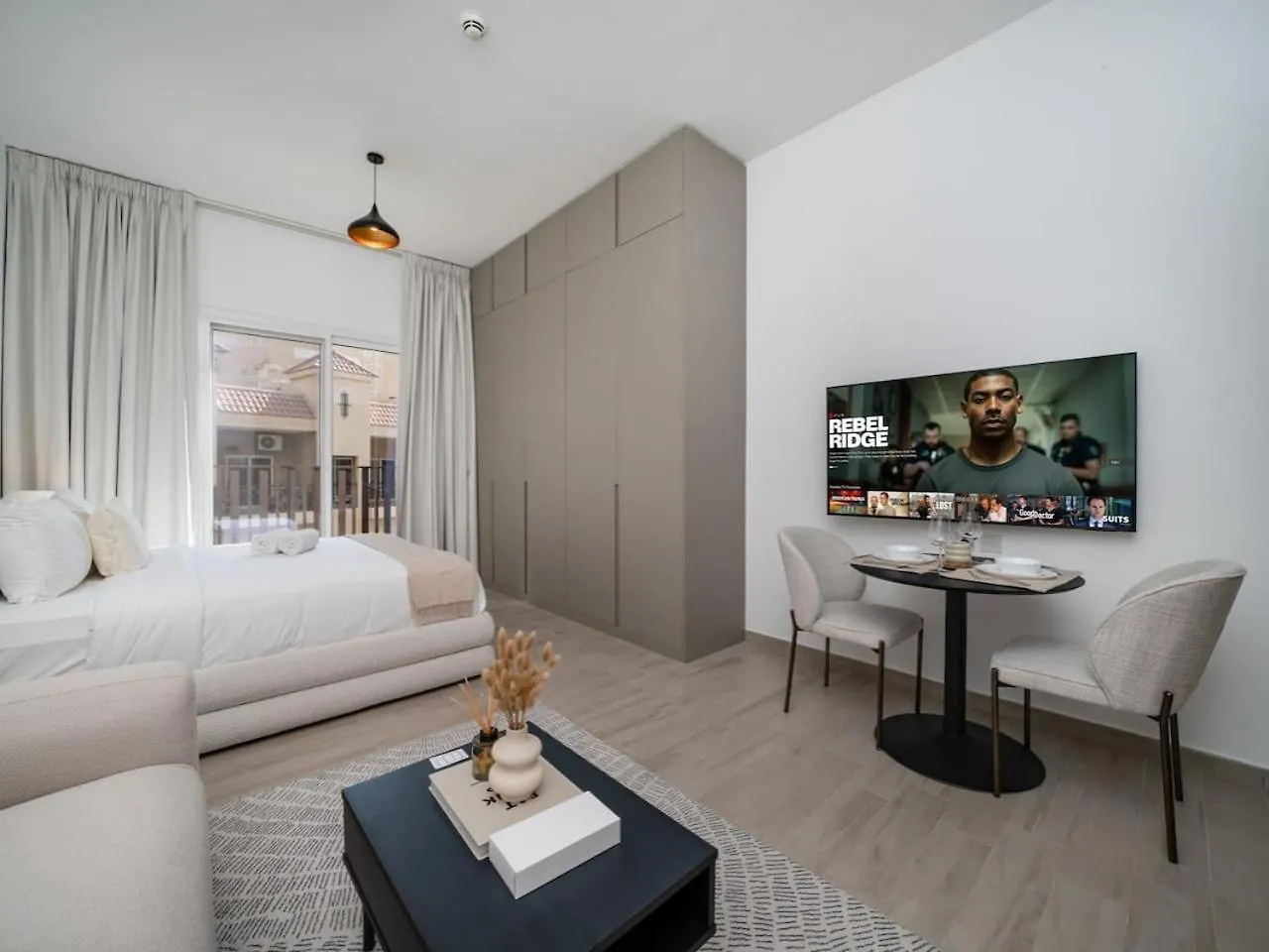 Stylish Eaton Place Studio In Jvc Dubai